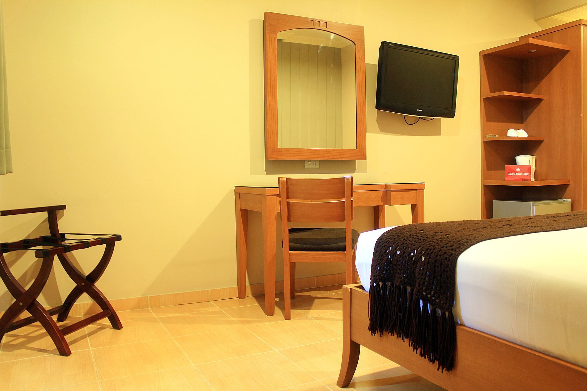 Zen Rooms Bukit Tunggul Bandung Exterior foto