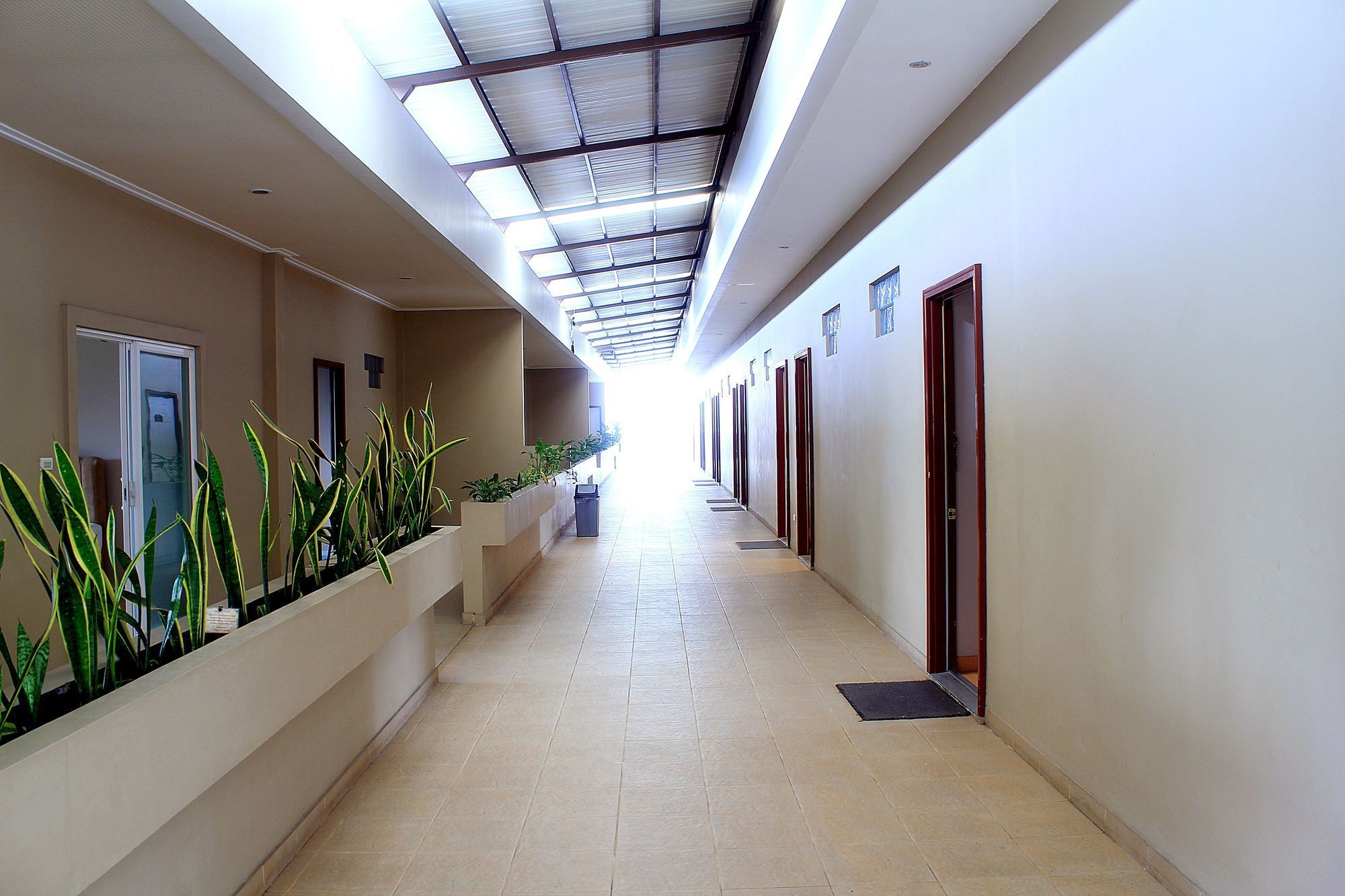 Zen Rooms Bukit Tunggul Bandung Exterior foto